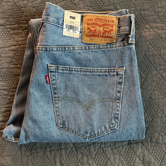 NWT Men’s Levi's 550 Blue Jeans 34x34 - Picture 1 of 8